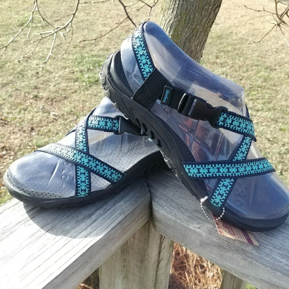 skechers kooky sandals